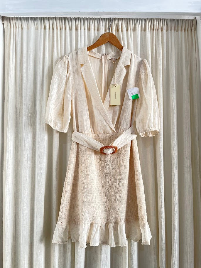 VESTIDO BEIGE